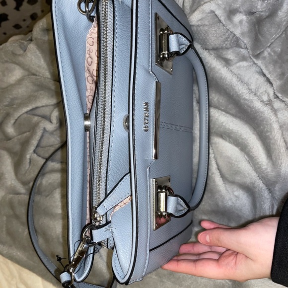 GUESS Purse - Picture 3 of 7
